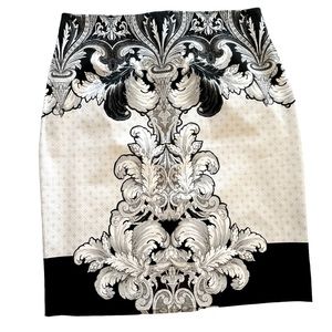 NWT New York & Company Skirt White Black Floral Print Size 12 🔥🔥🔥
